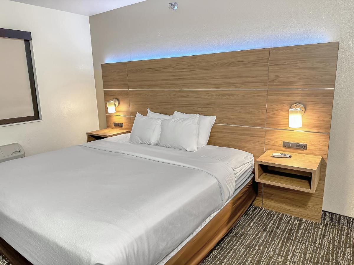 Estherville Hotel & Suites Zewnętrze zdjęcie