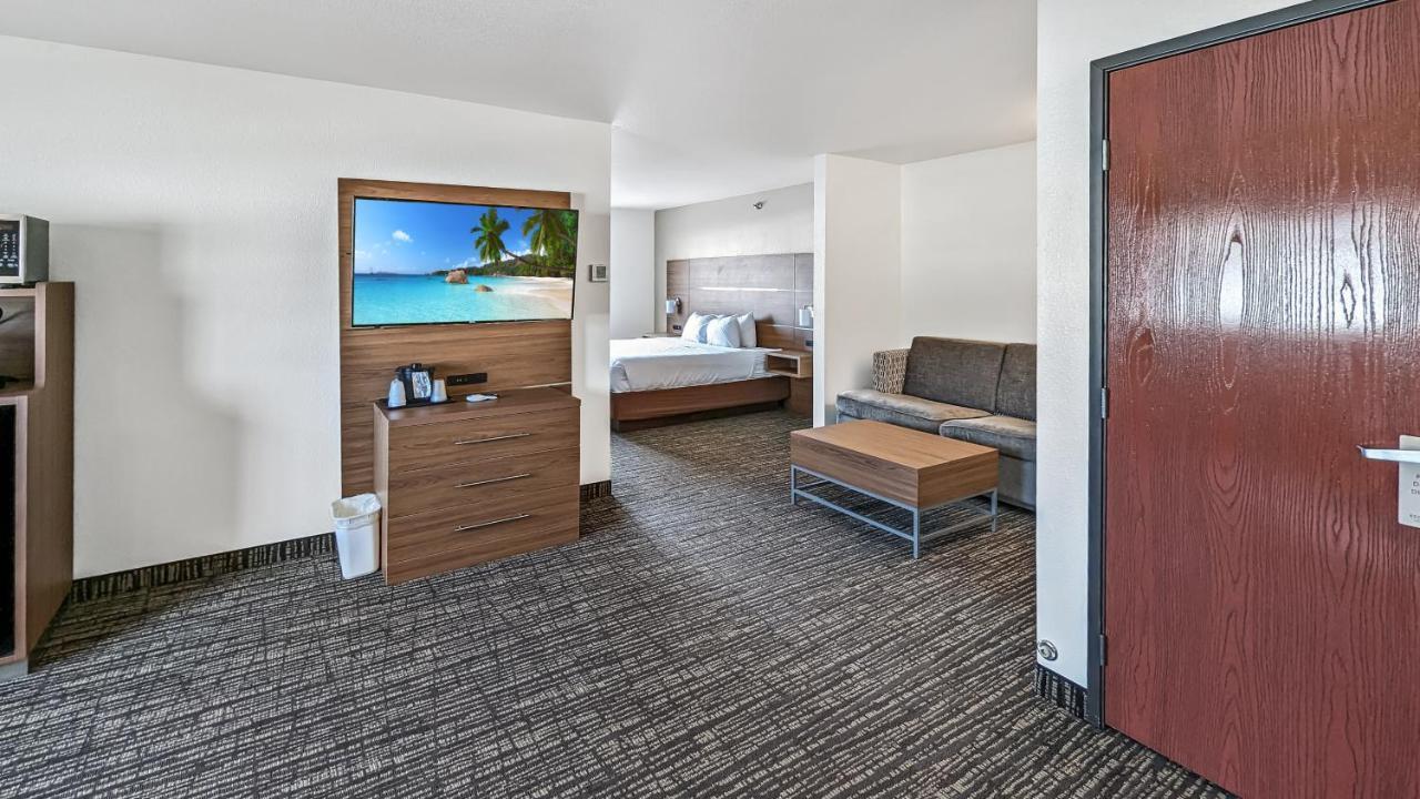 Estherville Hotel & Suites Zewnętrze zdjęcie