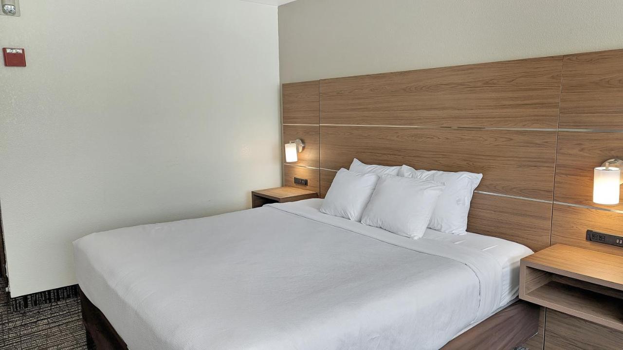 Estherville Hotel & Suites Zewnętrze zdjęcie
