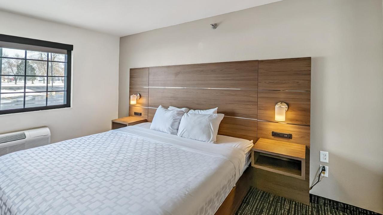 Estherville Hotel & Suites Zewnętrze zdjęcie